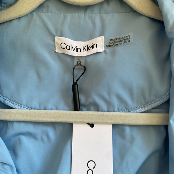 NWT Calvin Klein Women's Zip Front Ruched Anorak
Jacket - Picture 5 of 5